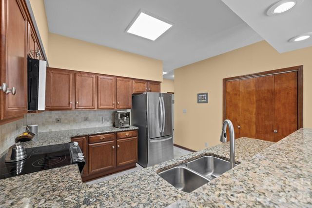 14558 Harbor Estate Road, Charlotte, NC 28278