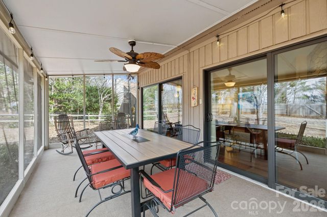 14558 Harbor Estate Road, Charlotte, NC 28278