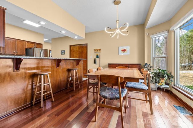 14558 Harbor Estate Road, Charlotte, NC 28278