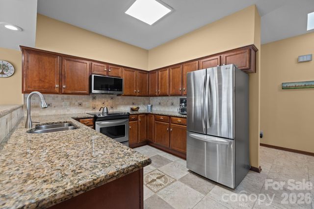 14558 Harbor Estate Road, Charlotte, NC 28278