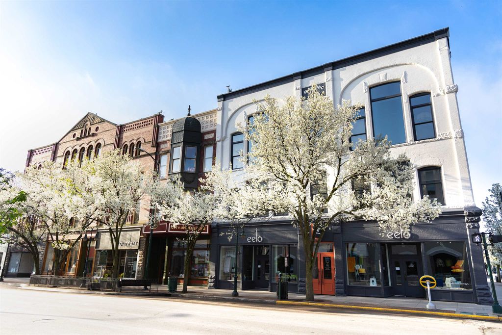 100 E Front Street, Traverse City, MI 49685