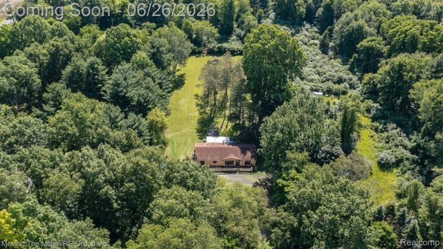 1422 Ridge Road, Ypsilanti, MI 48198