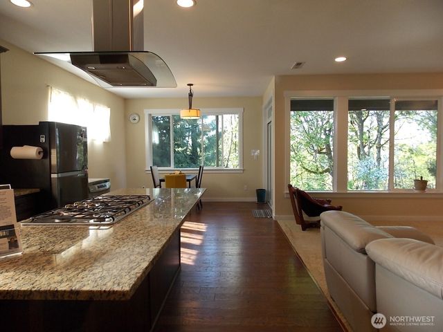 13328 80th Avenue E, Puyallup, WA 98373