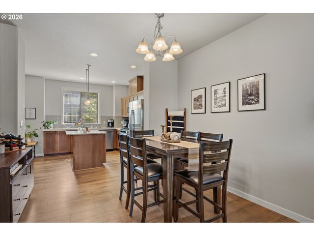 28526 Sw PARIS Ave, Wilsonville, OR 97070