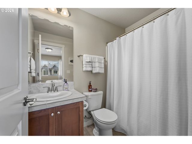 28526 Sw PARIS Ave, Wilsonville, OR 97070