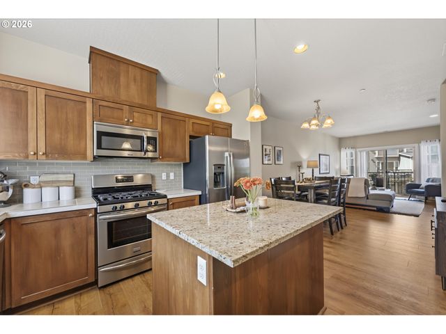 28526 Sw PARIS Ave, Wilsonville, OR 97070