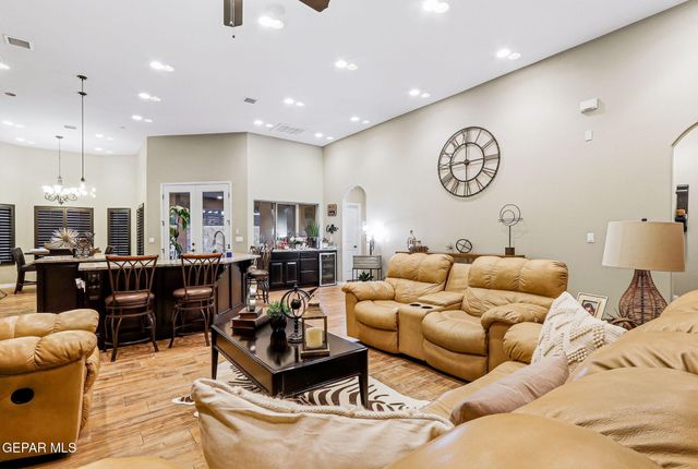 14704 LONG SHADOW Avenue, El Paso, TX 79938