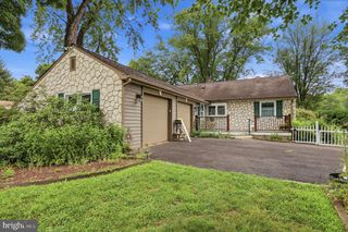 1011 BRISTOL RD, Southampton, PA 18966