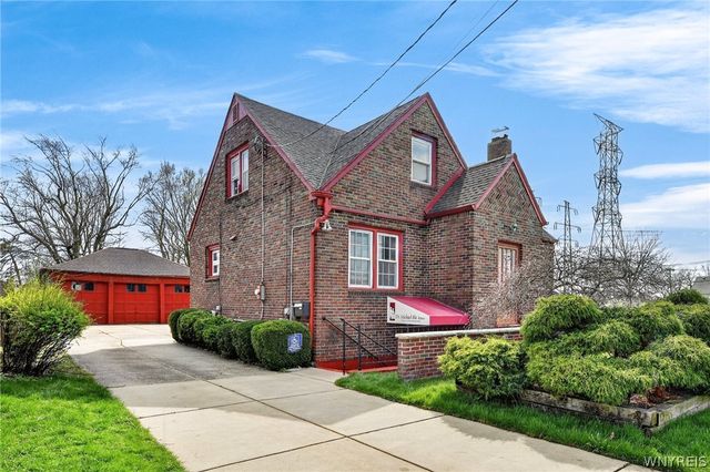 841 Cleveland Drive, Cheektowaga, NY 14225