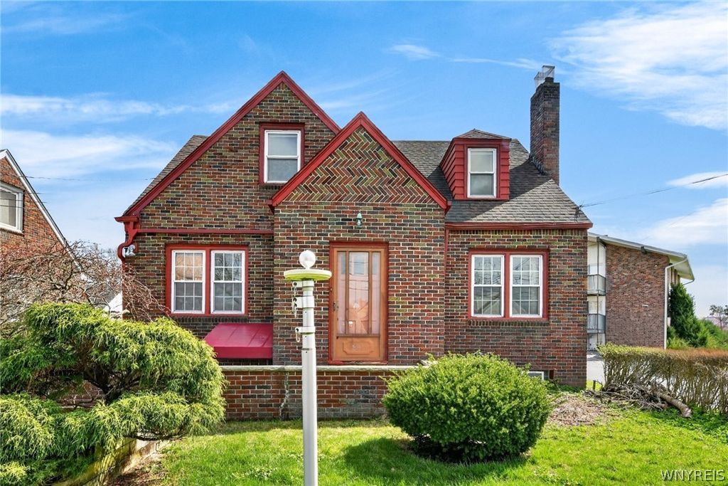 841 Cleveland Drive, Cheektowaga, NY 14225