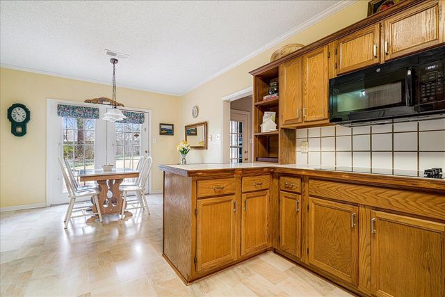 8624 WOOD FARMS CV, Memphis, TN 38016