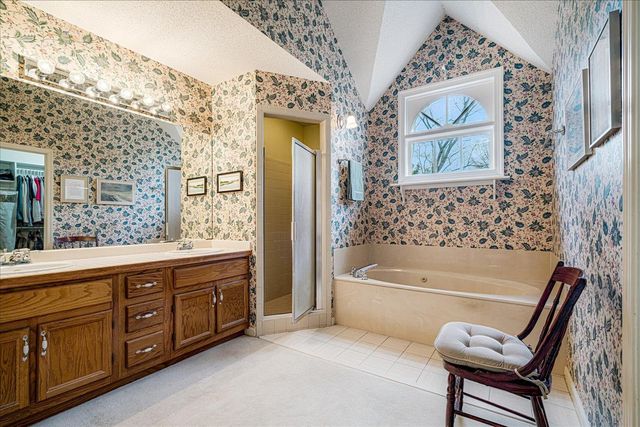 8624 WOOD FARMS CV, Memphis, TN 38016