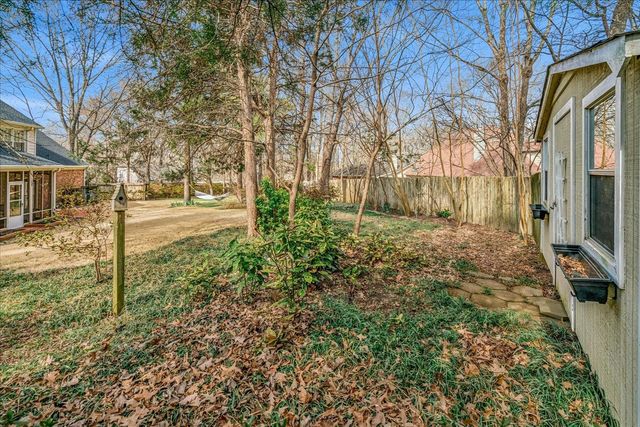 8624 WOOD FARMS CV, Memphis, TN 38016