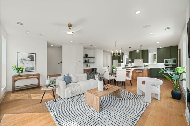 4715 Manett Street 102, Dallas, TX 75204