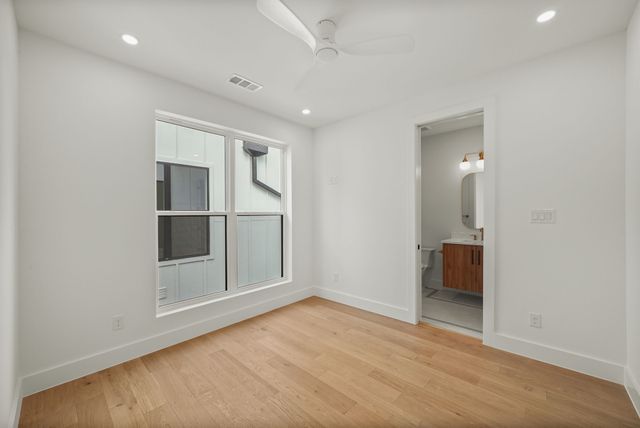 4715 Manett Street 102, Dallas, TX 75204