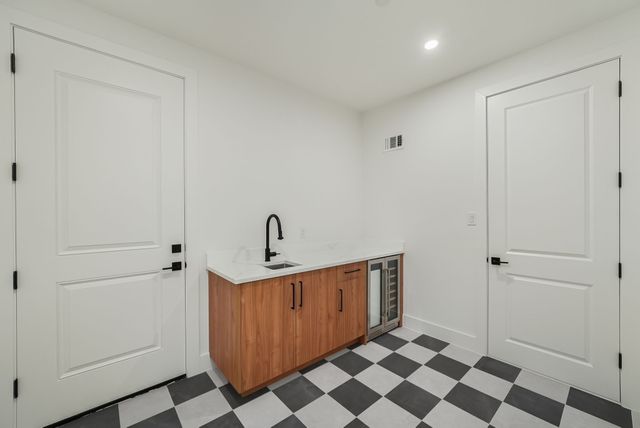 4715 Manett Street 102, Dallas, TX 75204