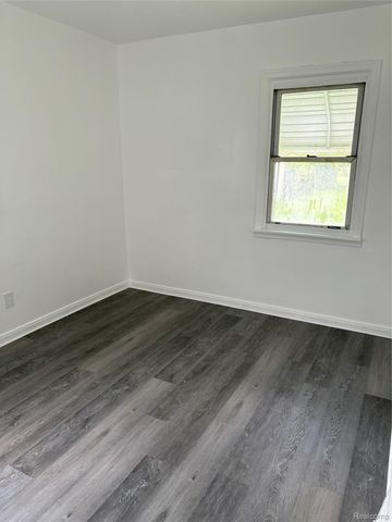 5251 Neff Avenue, Detroit, MI 48224