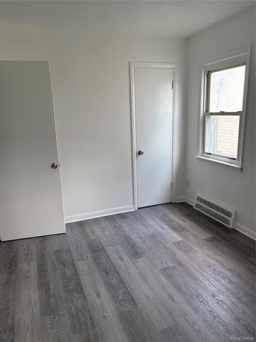 5251 Neff Avenue, Detroit, MI 48224