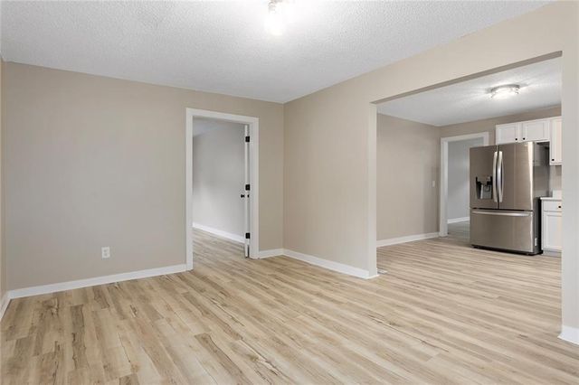 1400 E Hayward Avenue, Independence, MO 64050