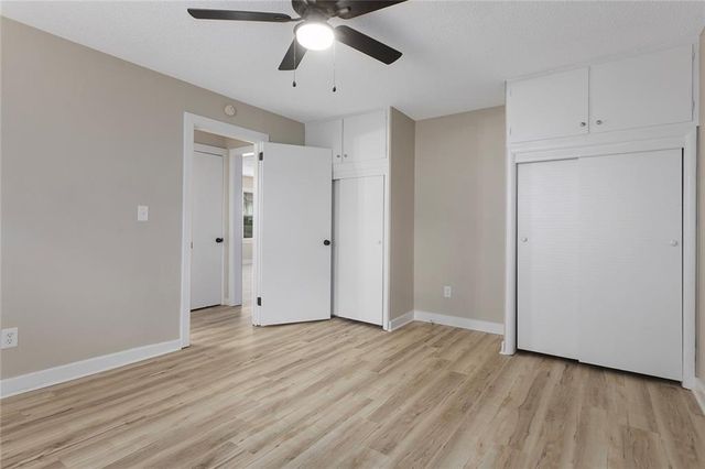 1400 E Hayward Avenue, Independence, MO 64050