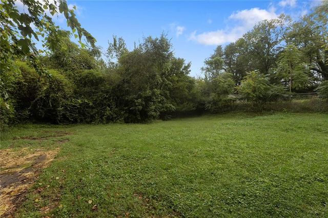 1400 E Hayward Avenue, Independence, MO 64050