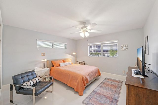 3090 NE 48th Street 314, Fort Lauderdale, FL 33308