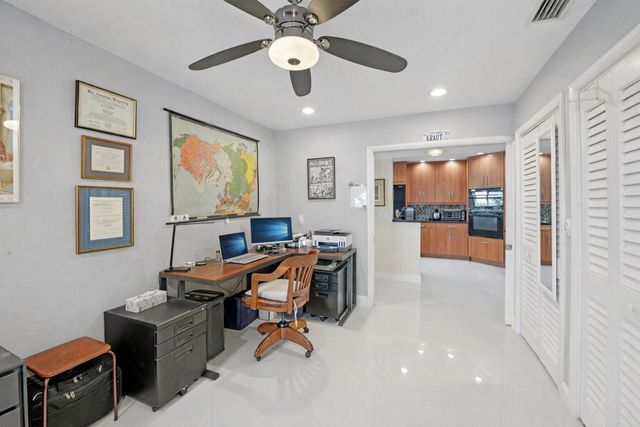 3090 NE 48th Street 314, Fort Lauderdale, FL 33308