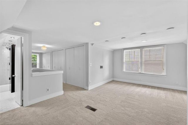 2112 W 48th Terrace, Westwood Hills, KS 66205