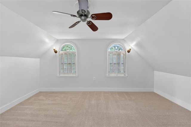 2112 W 48th Terrace, Westwood Hills, KS 66205
