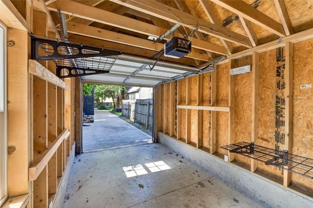 2112 W 48th Terrace, Westwood Hills, KS 66205