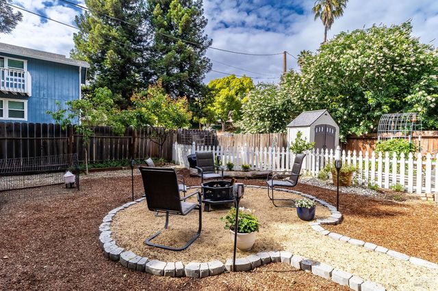 470 E O St, Benicia, CA 94510