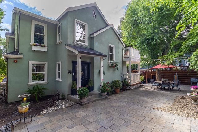 470 E O St, Benicia, CA 94510