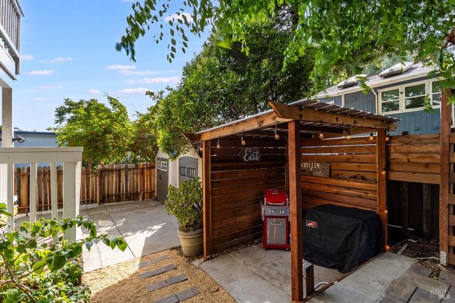 470 E O St, Benicia, CA 94510