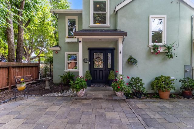 470 E O St, Benicia, CA 94510