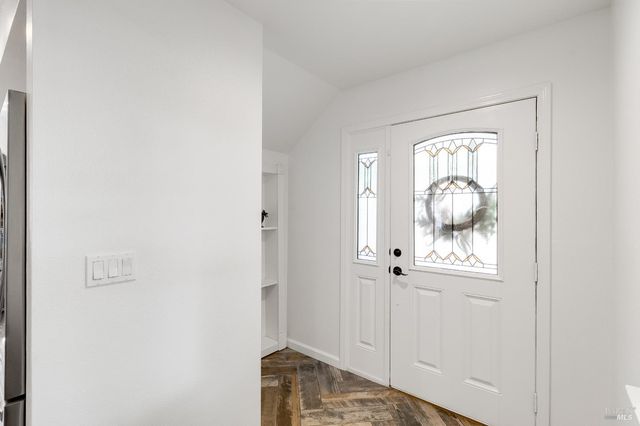 470 E O St, Benicia, CA 94510