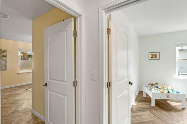 470 E O St, Benicia, CA 94510
