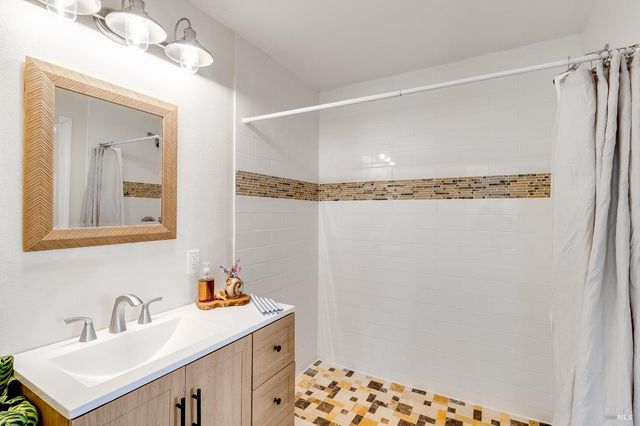 470 E O St, Benicia, CA 94510