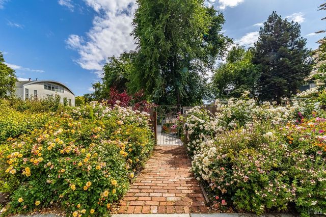 470 E O St, Benicia, CA 94510