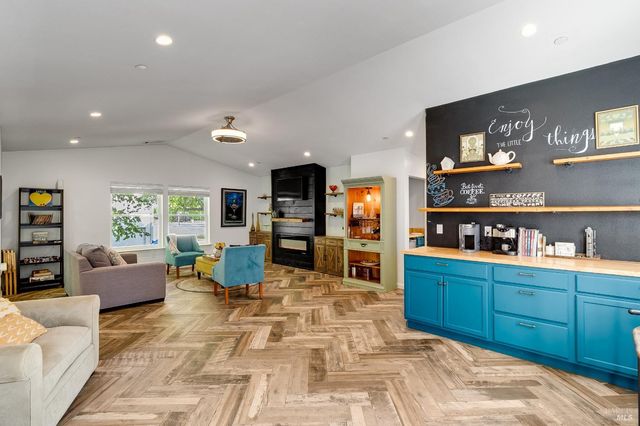 470 E O St, Benicia, CA 94510