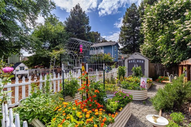 470 E O St, Benicia, CA 94510