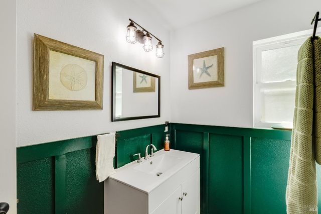 470 E O St, Benicia, CA 94510