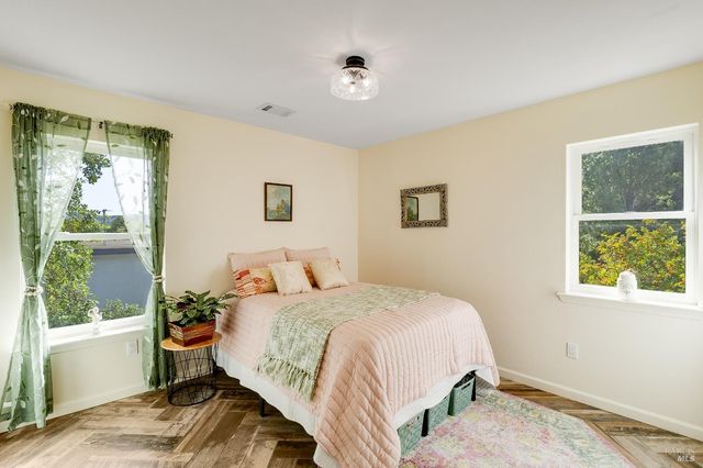 470 E O St, Benicia, CA 94510