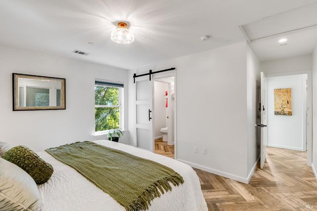 470 E O St, Benicia, CA 94510