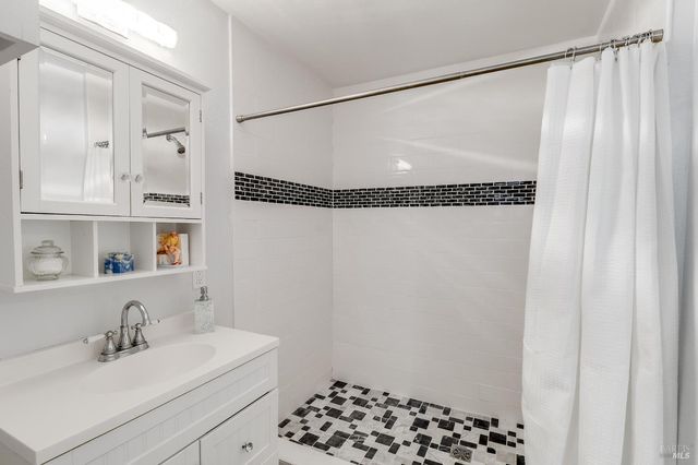 470 E O St, Benicia, CA 94510