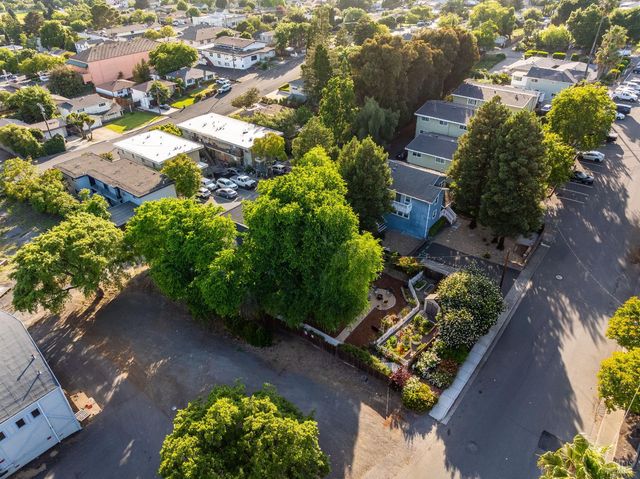 470 E O St, Benicia, CA 94510