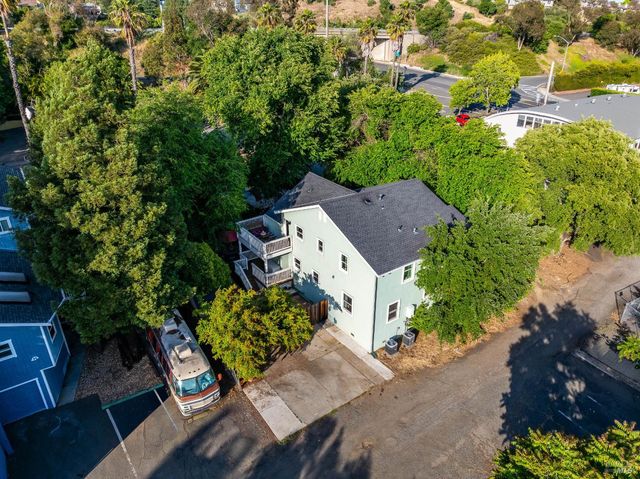 470 E O St, Benicia, CA 94510