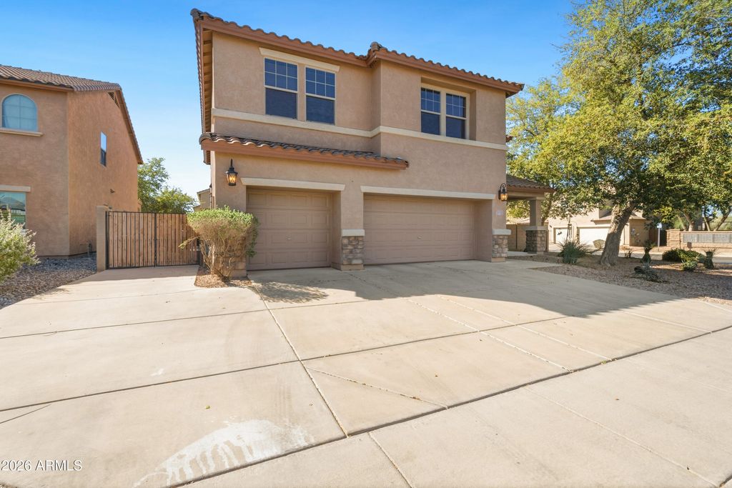 7639 W GEORGETOWN Way, Florence, AZ 85132 — photo 2