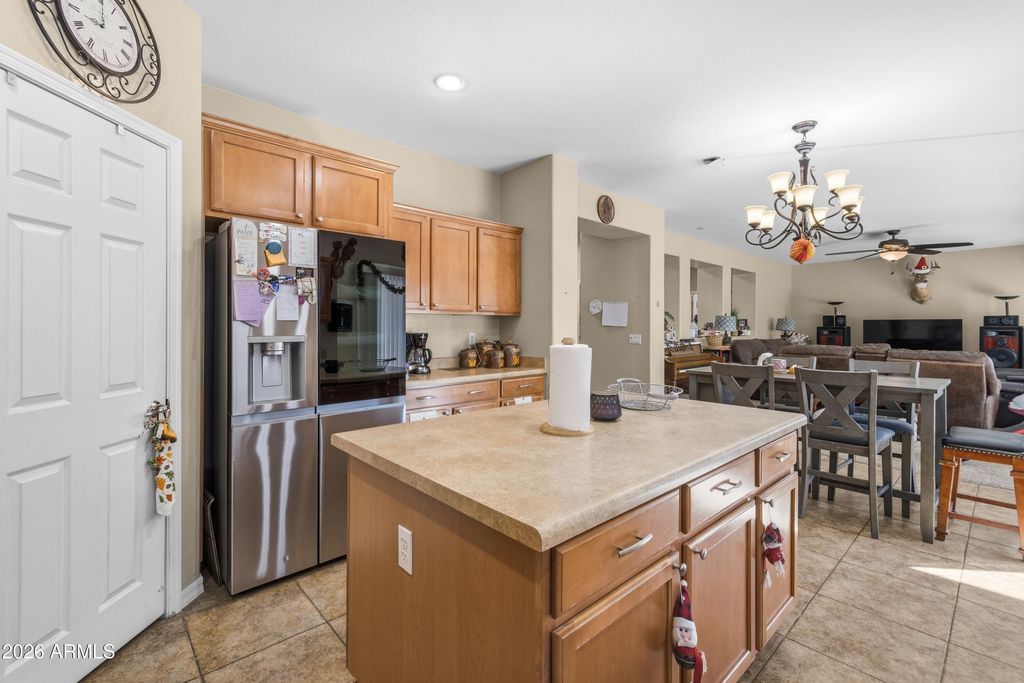 7639 W GEORGETOWN Way, Florence, AZ 85132 — photo 5