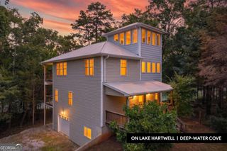 27 Classic Drive, Hartwell, GA 30643