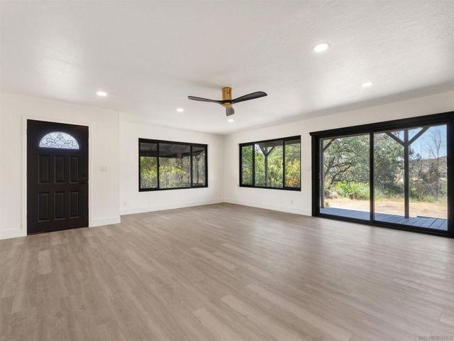 1331 Ramblewood, Alpine, CA 91901